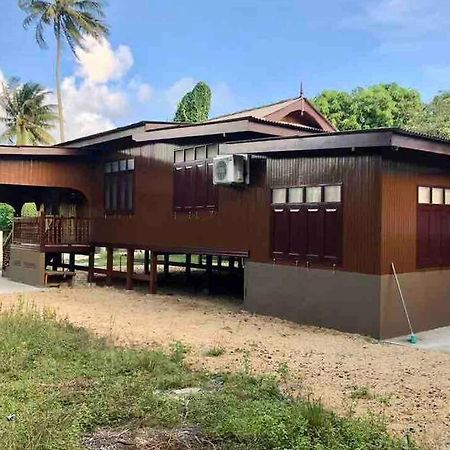 De Rhumaa Homestay كُوالا تيرينغانو المظهر الخارجي الصورة